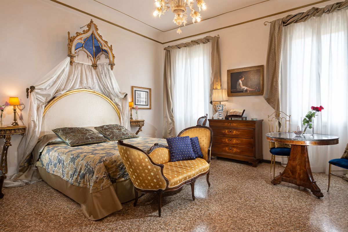Détail des meubles d'époque
